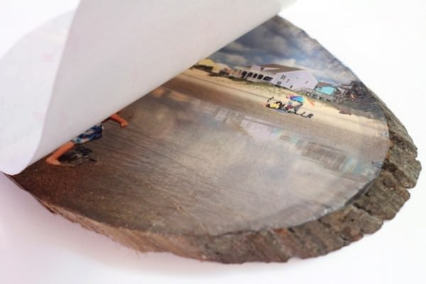 DIY Wood Photo Transfer
 Diy Your Favorites on a Wood Slice by