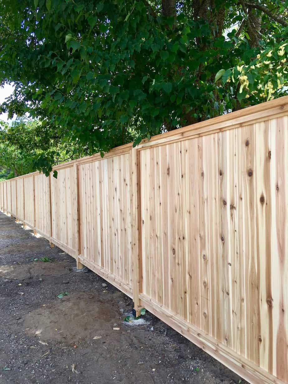 DIY Wood Privacy Fence
 Privacy Fence Using Wood Fence Panels to Create Privacy