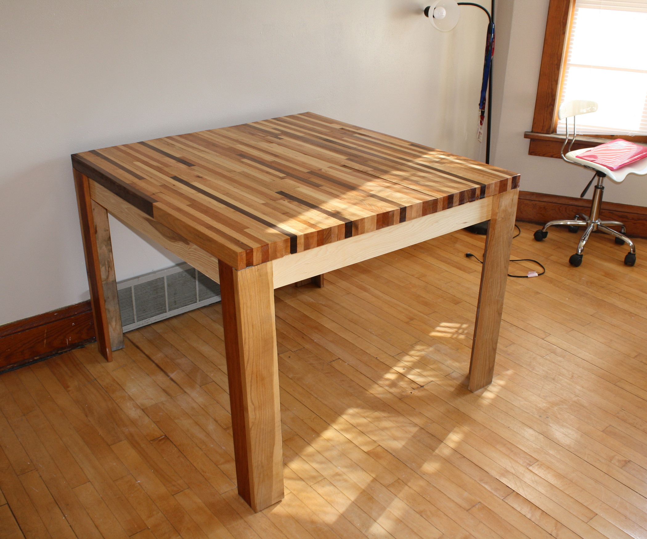 DIY Wood Tables
 Butcher Block Hardwood Table 5 Steps with