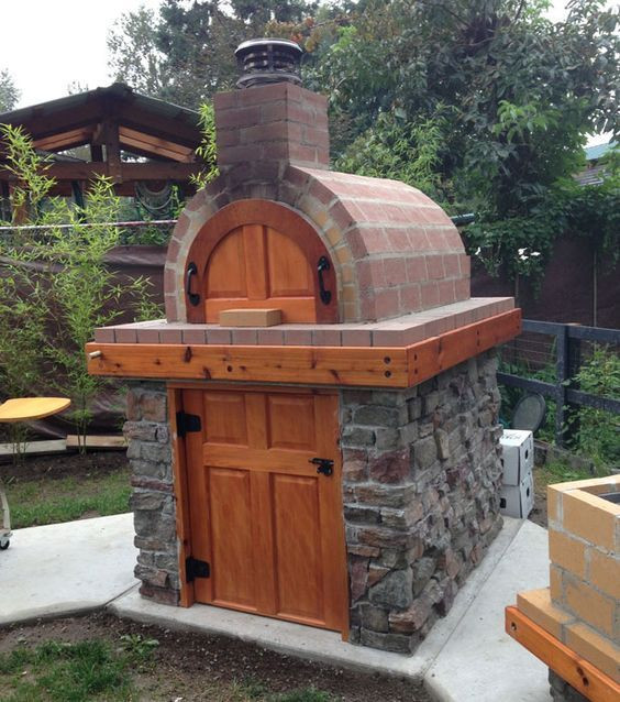 DIY Woodfire Pizza Oven
 e of our fellow Washingtonians created this Awesome Wood