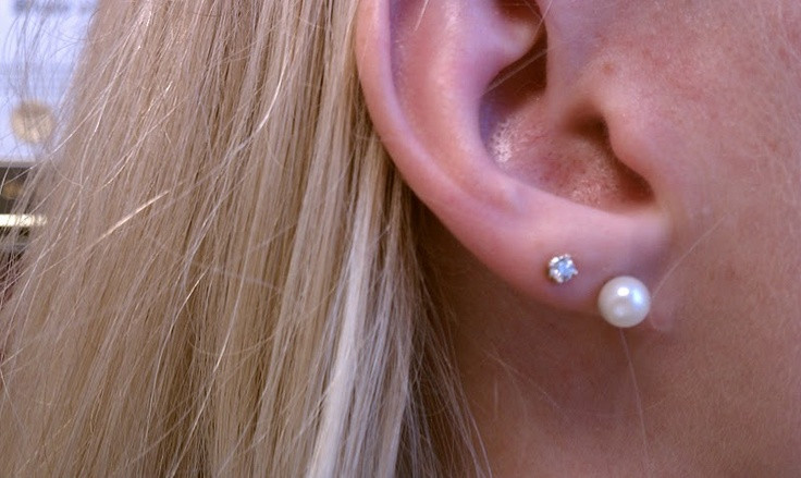 Double Piercing Earrings
 Double ear piercing Jewelry Cost