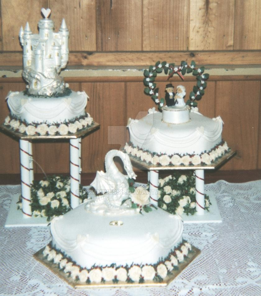 Dragon Wedding Cakes
 Dragon wedding cake by yumminessy on DeviantArt