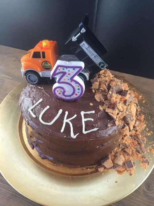 Dump Truck Birthday Cake
 Easy Dump Truck Cake Happy Birthday