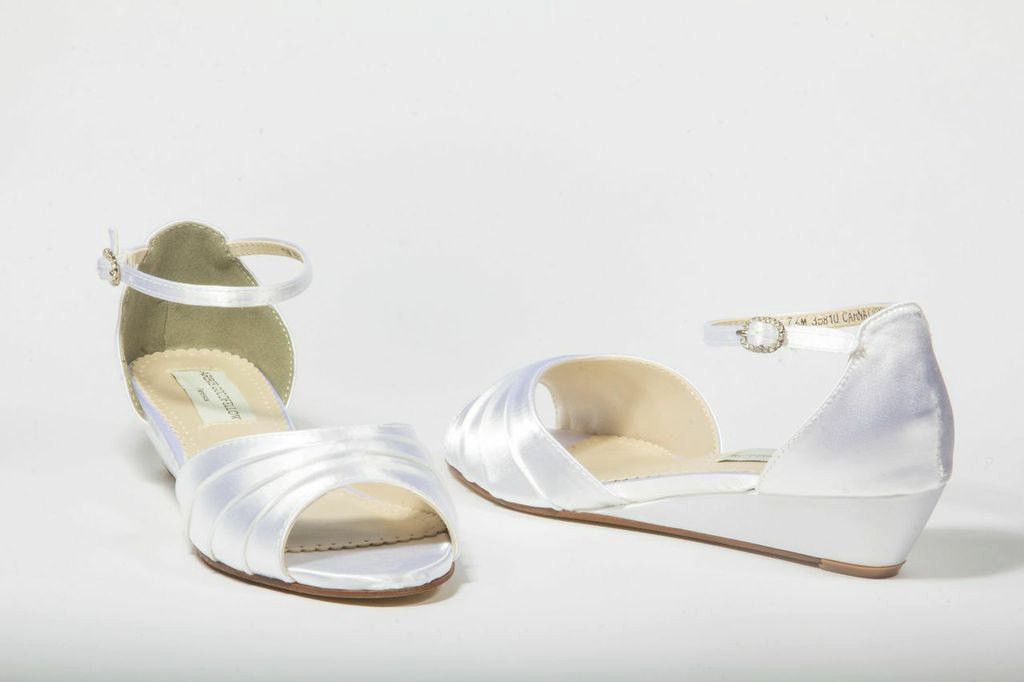 Dyeable Wedge Wedding Shoes
 Chandeliers & Pendant Lights