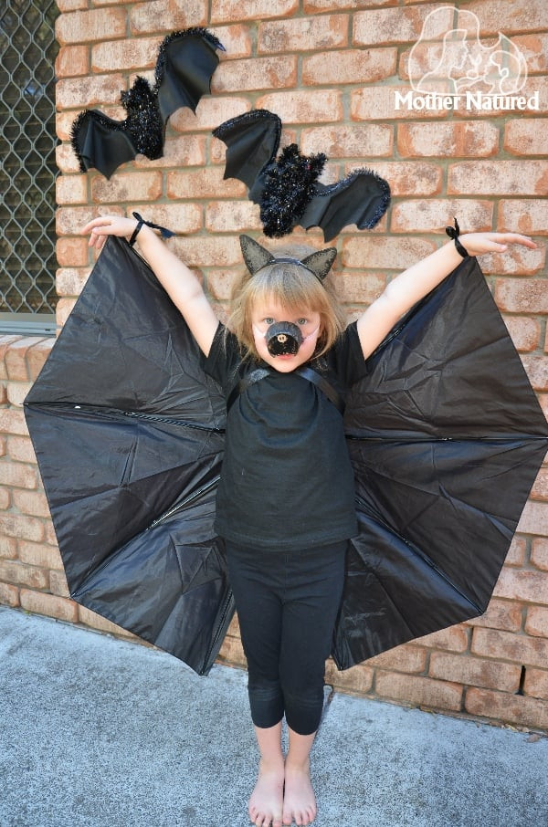Easy DIY Costume For Kids
 Umbrella Bat Wings