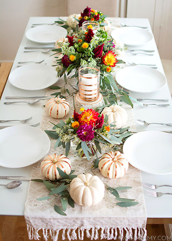 Easy Thanksgiving Table Decorations
 23 Insanely Beautiful Thanksgiving Centerpieces and Table