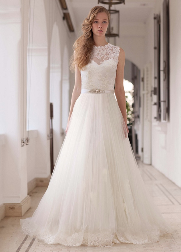 Elegant Dresses For Wedding
 Elegant Wedding Dresses Runway Trends MODwedding