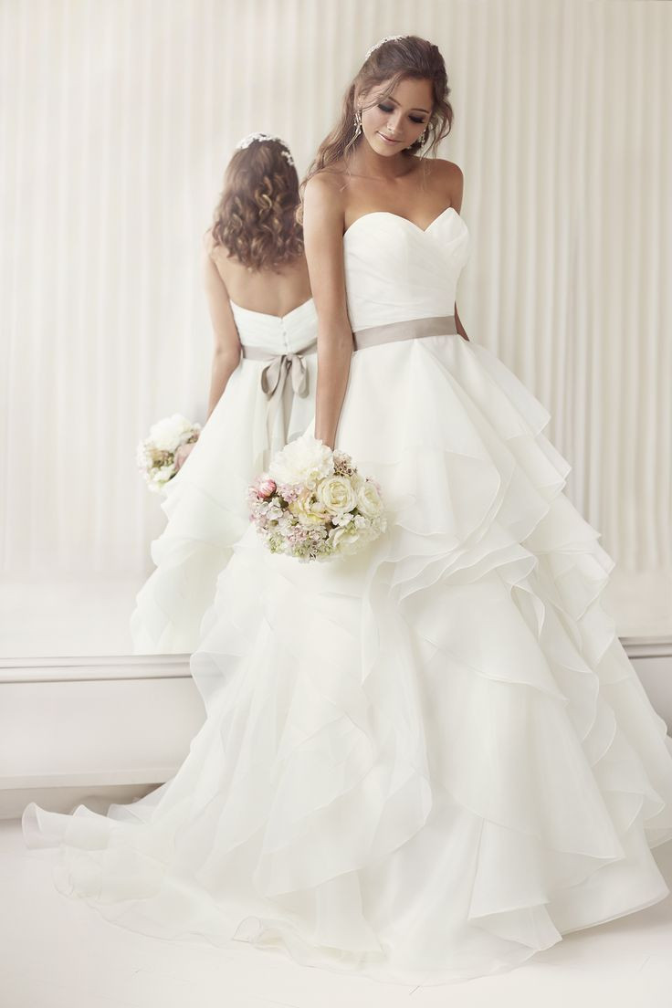 Elegant Dresses For Wedding
 20 Elegant Simple Wedding Dresses of 2015 BridalTweet