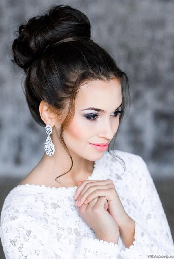 Elegant Wedding Makeup
 31 Gorgeous Wedding Makeup & Hairstyle Ideas For Every Bride