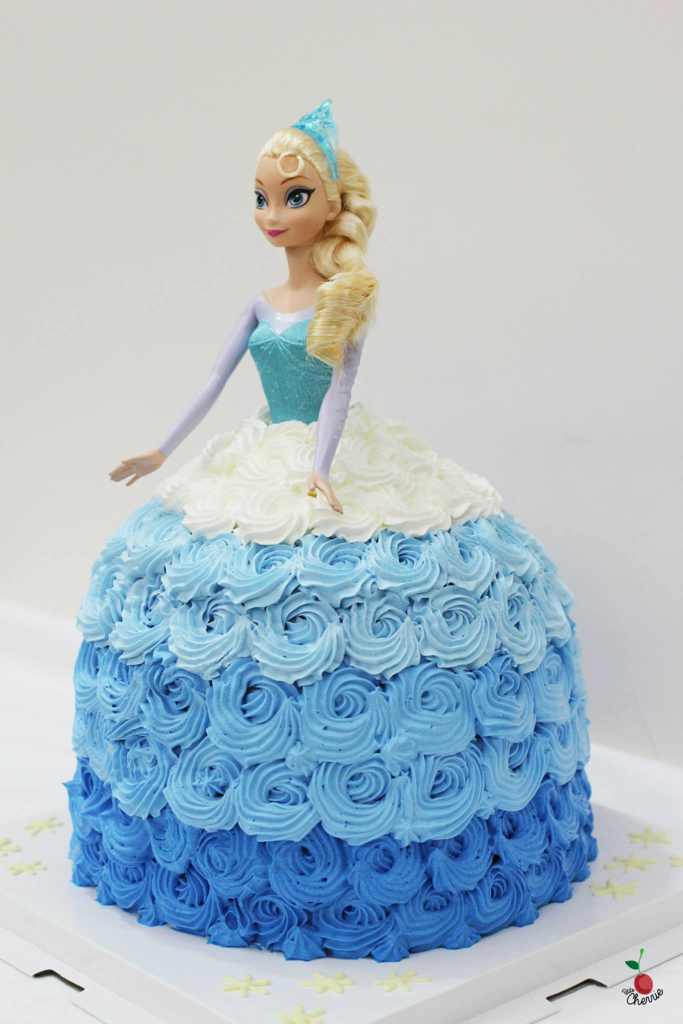 Elsa Birthday Cake
 Order Elsa Cake line Buy and Send Elsa Cake from Wish A