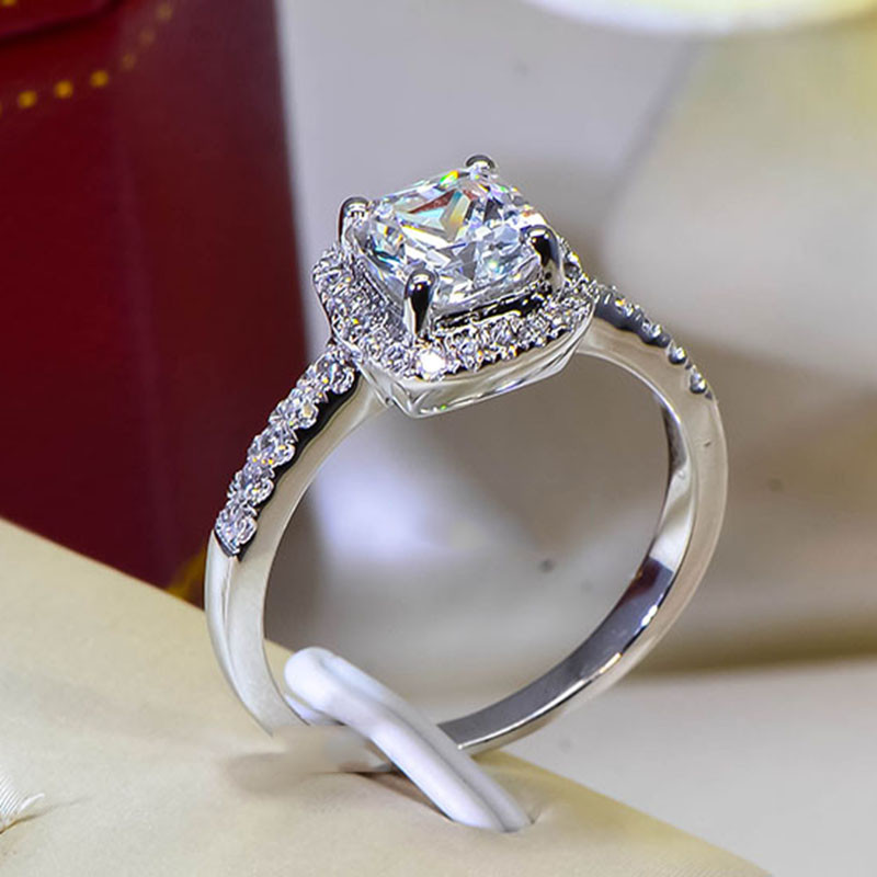 Engagement Rings For Women Princess Cut
 Cushion 2 Carat Imitation Diamonds Engagement Ring