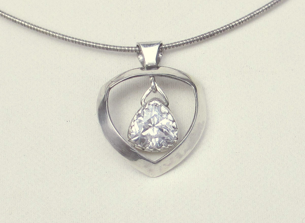 Fake Diamond Necklace
 Imitation diamond pendant triangle pendant silver Trillion