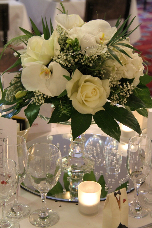 Flower Arrangement Ideas For Engagement Party
 Very Special Diamond Wedding Anniversary Flowers for a