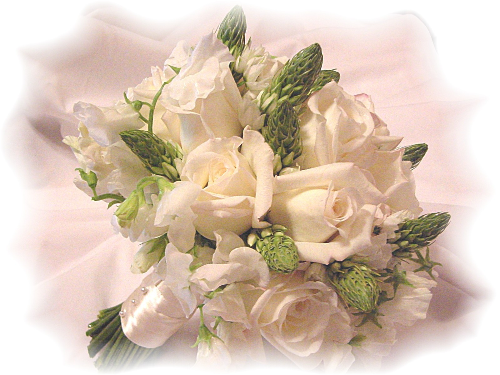 Flower For Wedding
 Brides Stretch Wedding Bud s with Do It Yourself