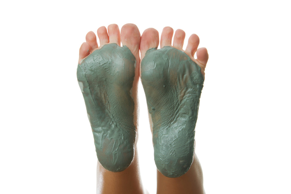 Foot Mask DIY
 DIY Mud Baths For Ultimate Detoxification and Healing
