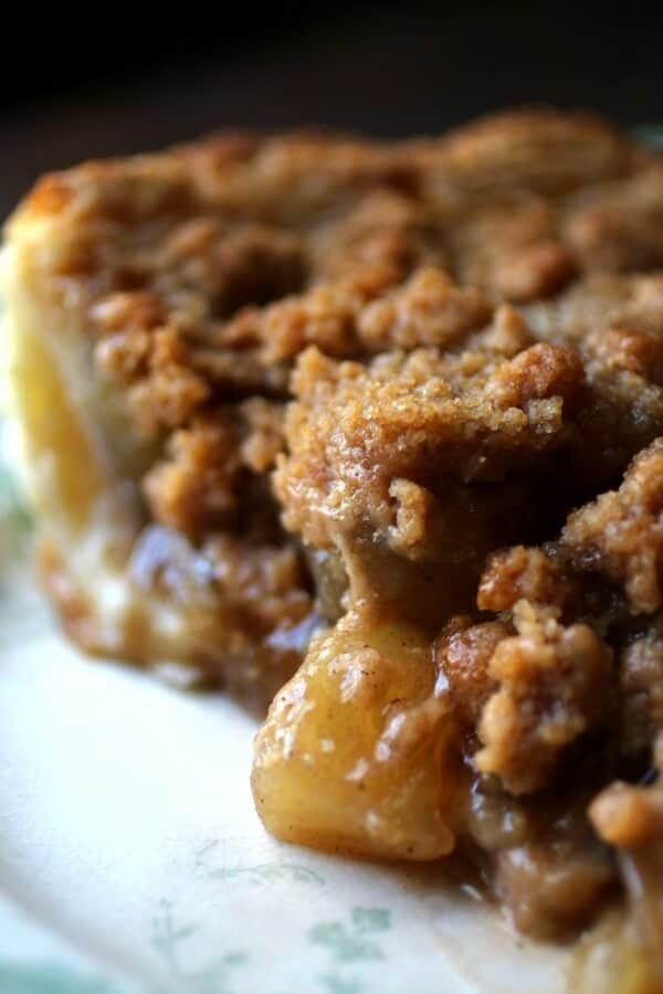 French Apple Pie Vs Dutch Apple Pie
 dutch apple pie
