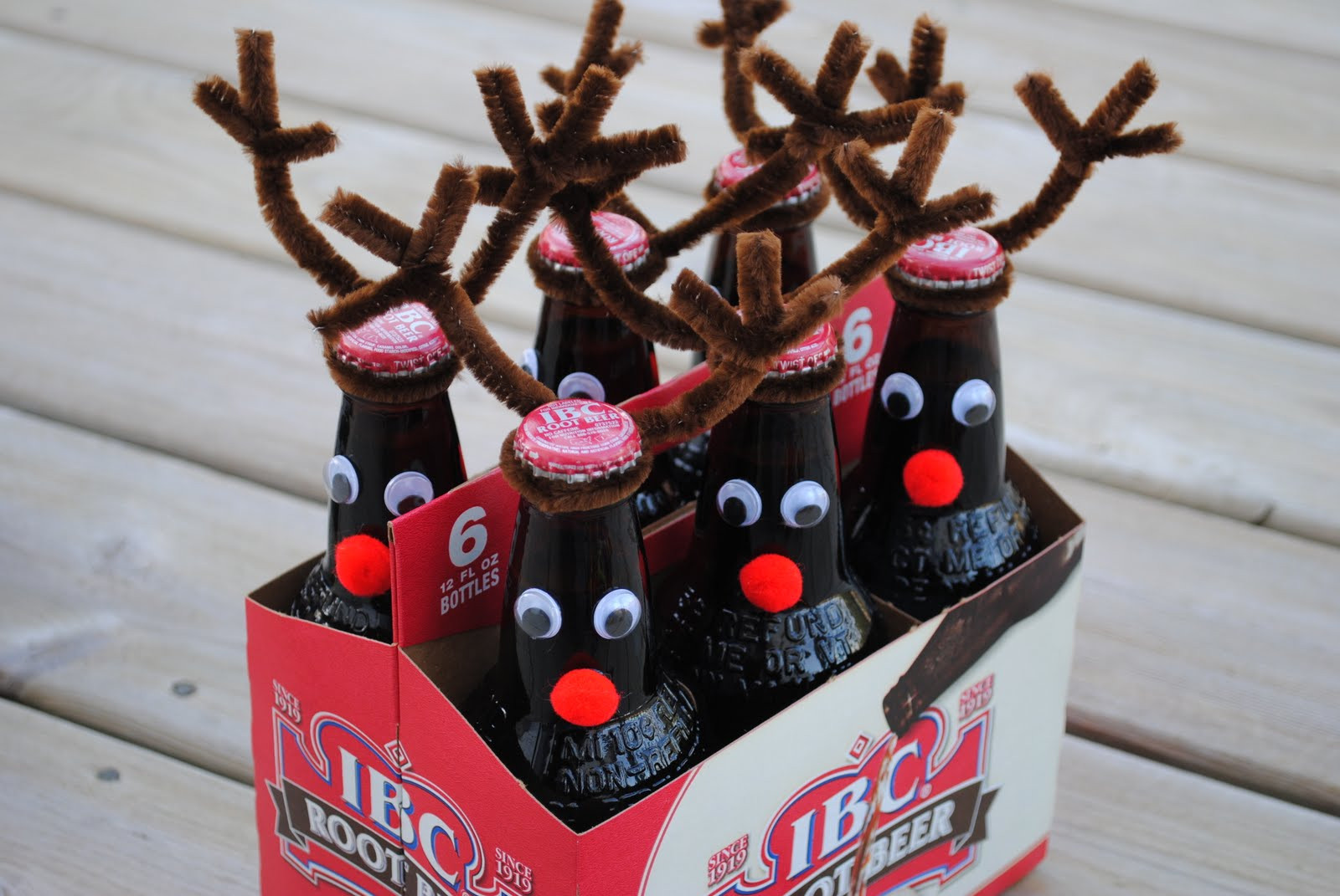 Friends Christmas Party Ideas
 10 Easy DIY Holiday Gifts for Party Hosts Friends and