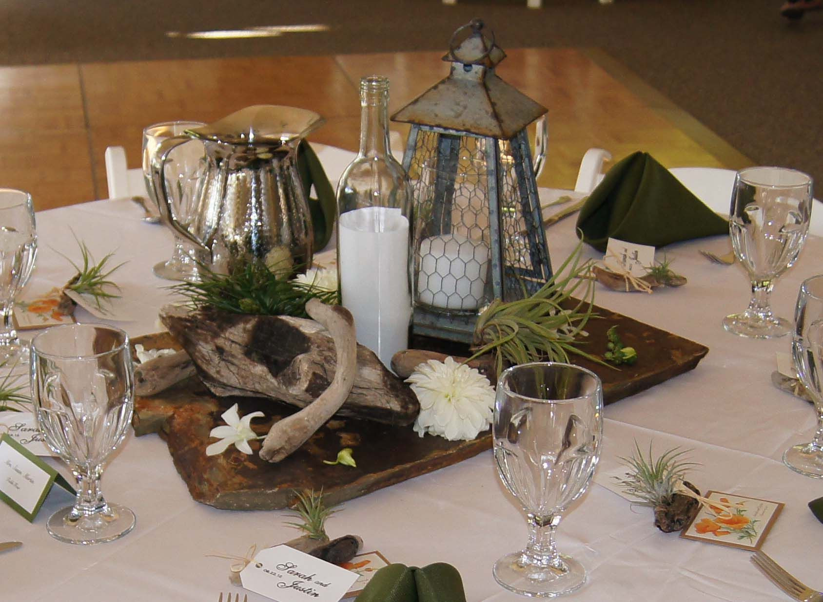 Gently Used Wedding Decorations
 Multicolor Slate and Driftwood Centerpiece
