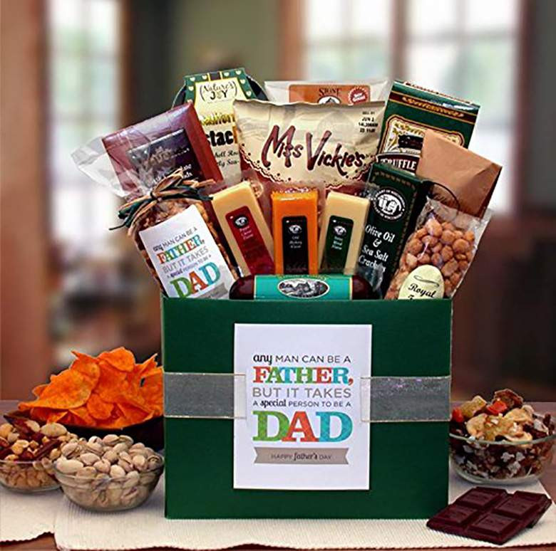 Gift Basket Ideas For Dads
 Top 10 Best Gourmet Food Gifts for Father’s Day