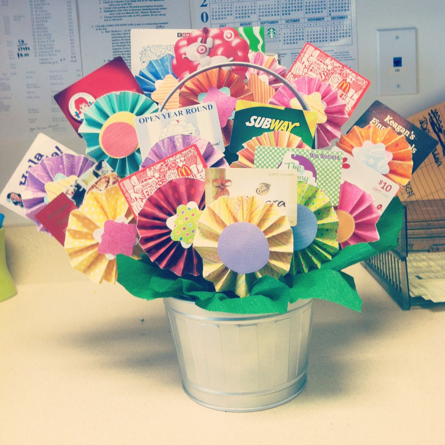 Gift Card Basket Display Ideas
 DIY Flower t card basket using accordion fold flowers
