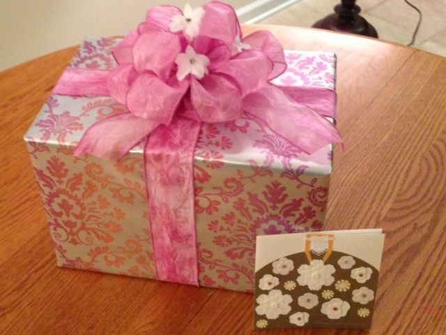 Gift Wrapping Ideas For Wedding Shower
 Wedding shower t wrap idea