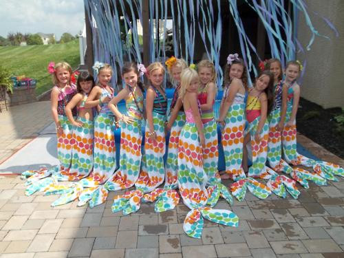 Girl Pool Party Ideas
 Too Stinkin Cute Mermaid Tails