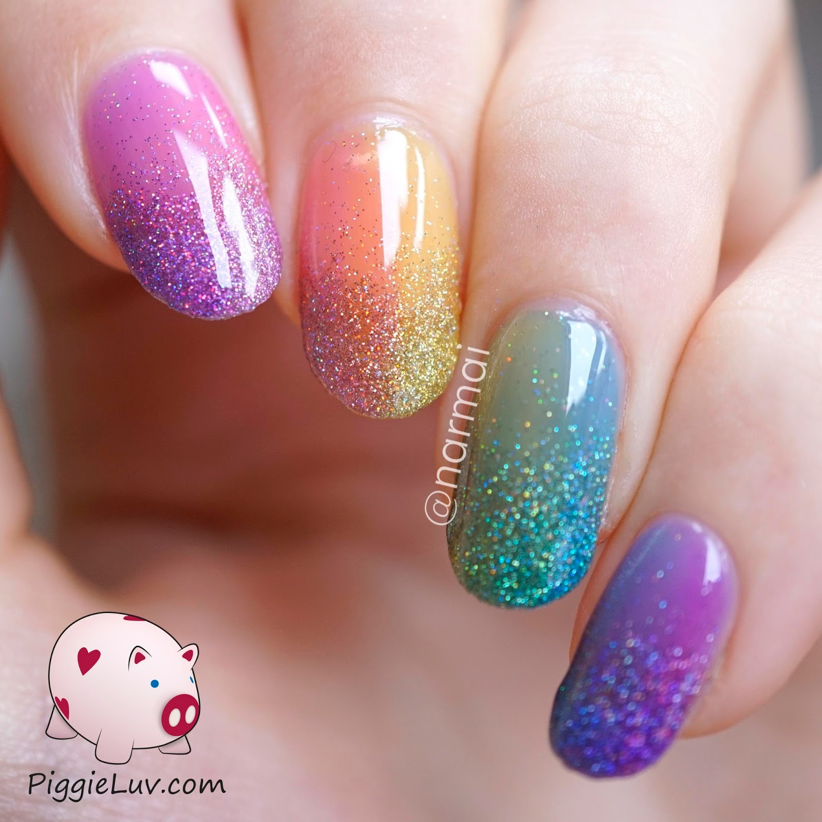 Glitter For Nails
 15 Sparkly Nail Designs You Have To Try