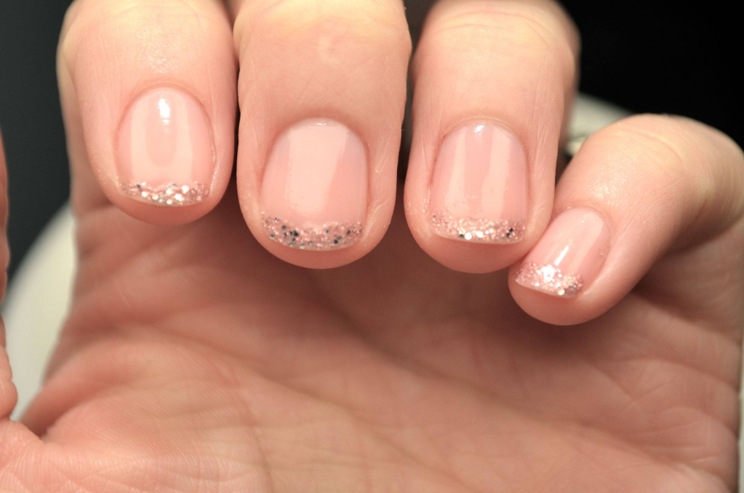 Glitter French Nails
 how to do an easy glitter french manicure