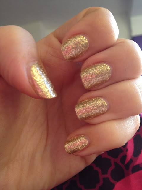 Gold Glitter Gel Nails
 Sally Hansen gold glitter nail wraps