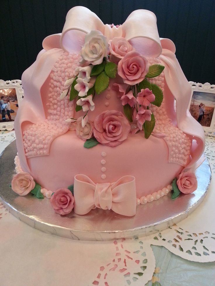 Gorgeous Birthday Cakes
 199 best images about Cakes Multi Tier Rose cakes on