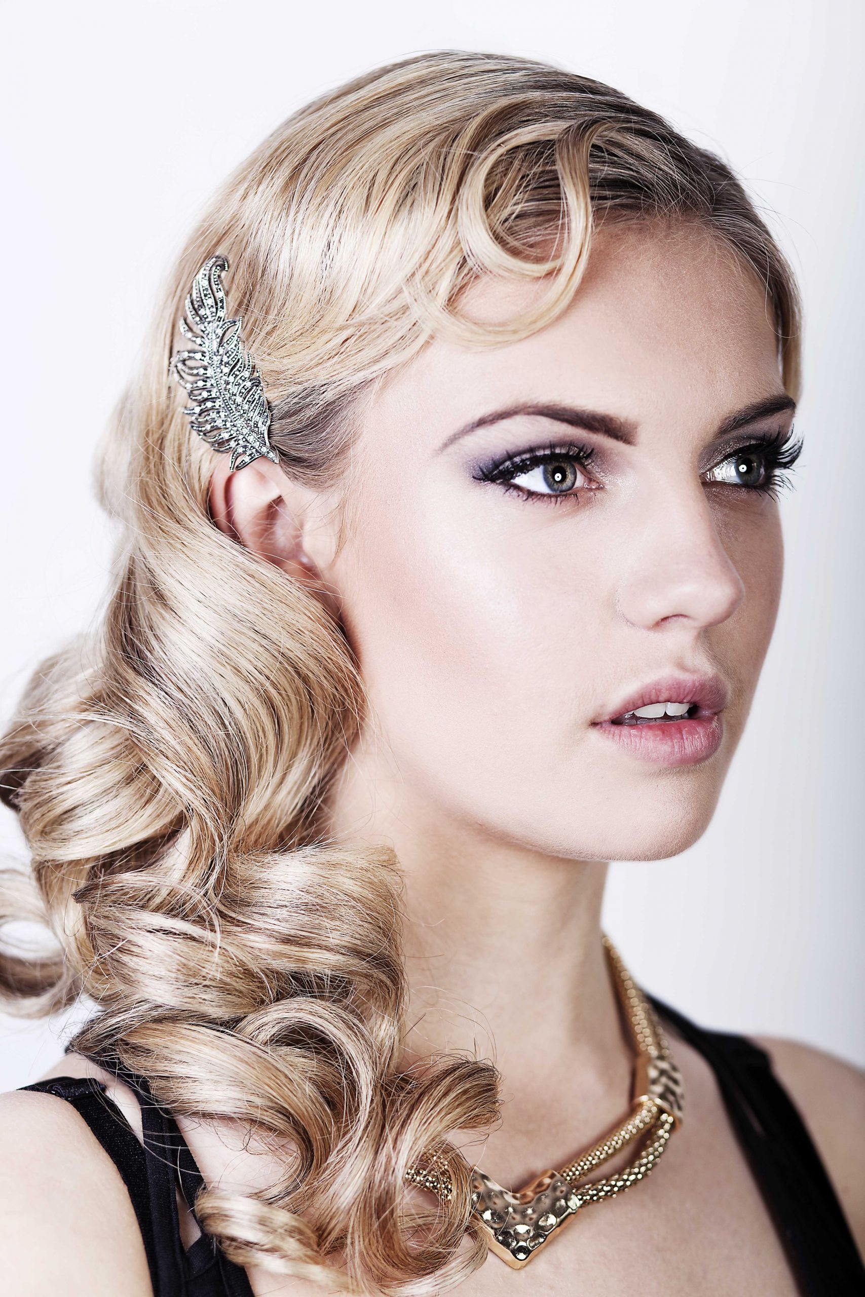 Great Gatsby Hairstyles For Long Hair
 Friday Feature Seriously Great Gatsby 20s inspired hair