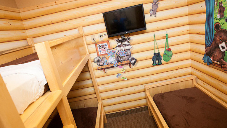 Great Wolf Lodge Kids Room
 Junior Cabin Suite New England Kid Themed Room