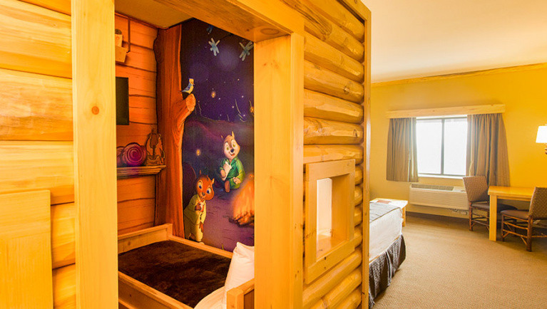 Great Wolf Lodge Kids Room
 KidCabin Suite Kid Themed Suite in CA