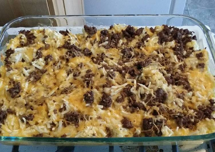 Ground Beef And Hash Brown Casserole
 Cheesy Beef and Hashbrown Casserole Recipe by Shann M