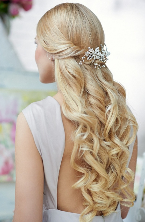 Hair Down Wedding Hairstyles
 20 Most Elegant And Beautiful Wedding Hairstyles