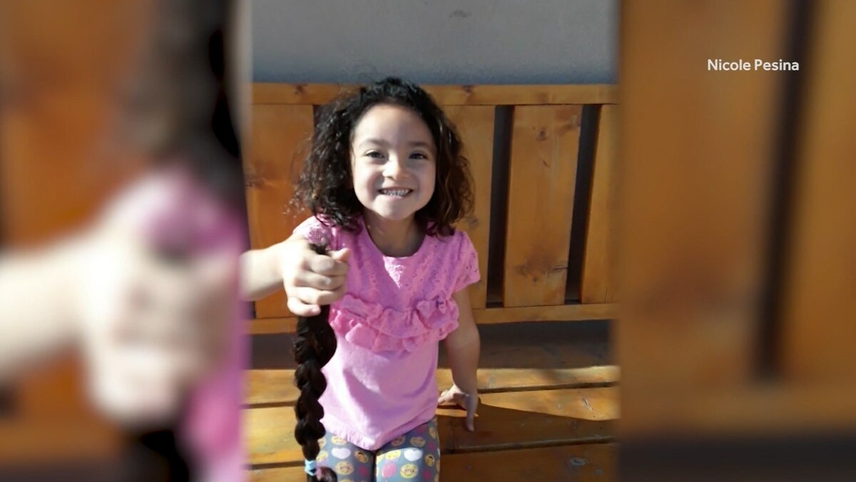 Hair For Kids With Cancer
 6 year old donates ‘Rapunzel’ hair to kids with cancer
