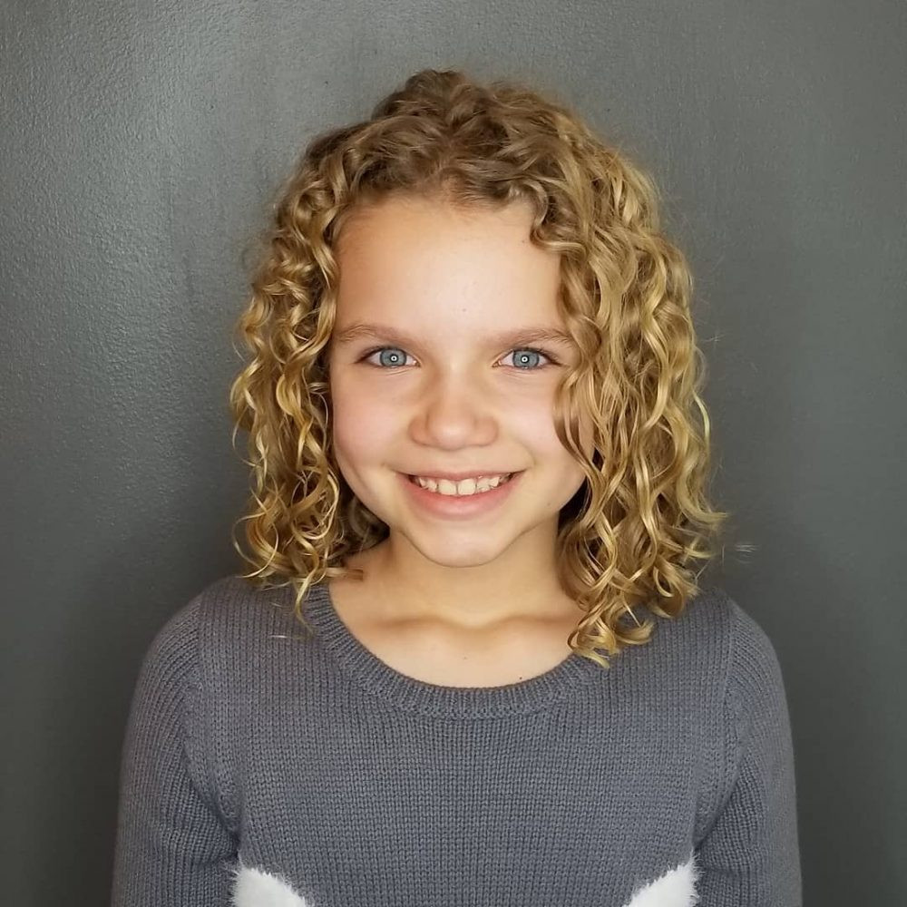 Haircuts For Little Girls With Wavy Hair
 21 Easy Hairstyles for Girls with Curly Hair Little