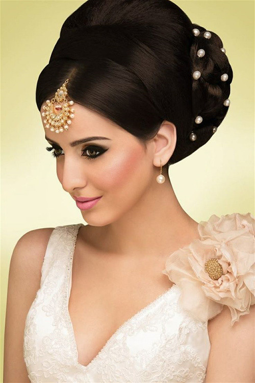 Hairstyle Indian Wedding
 Hairstyles For Indian Wedding – 20 Showy Bridal Hairstyles