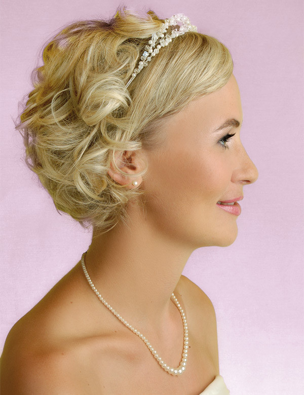 Hairstyles For Brides With Short Hair
 Wedding Hairstyles for Women With Short Hair Women