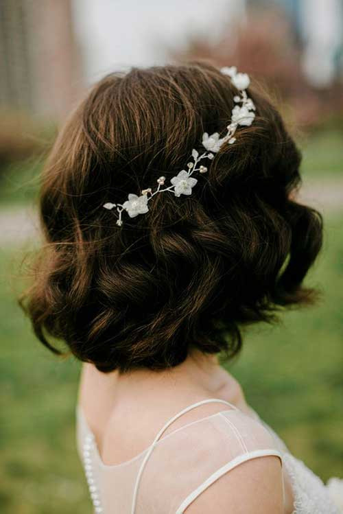 Hairstyles For Brides With Short Hair
 Get Ready with Your Short Hair for Wedding
