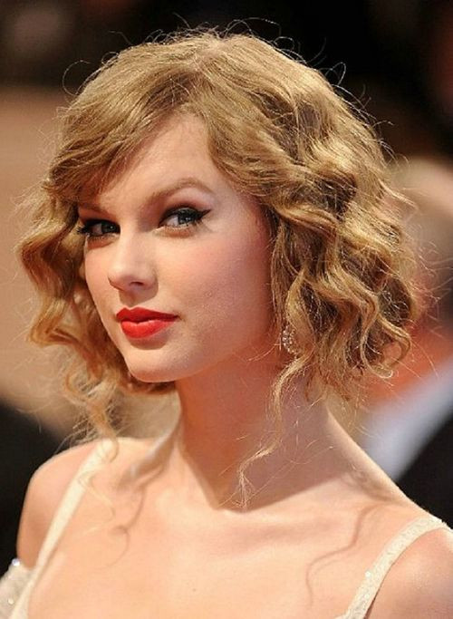 Hairstyles For Shorter Hair
 The Prettiest Prom Hairstyles for Short Hair