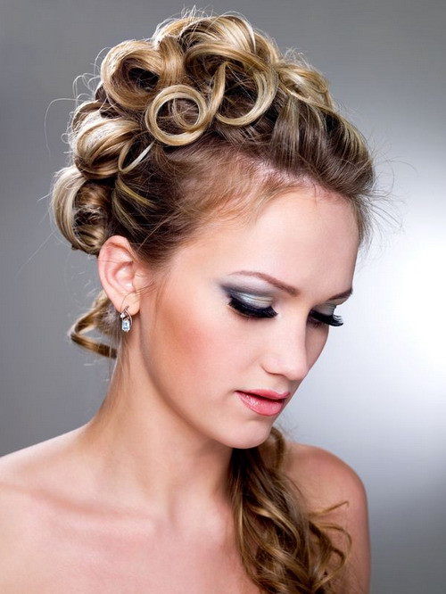 Hairstyles Updos For Weddings
 RainingBlossoms Trendy Wedding Hairstyles Updos