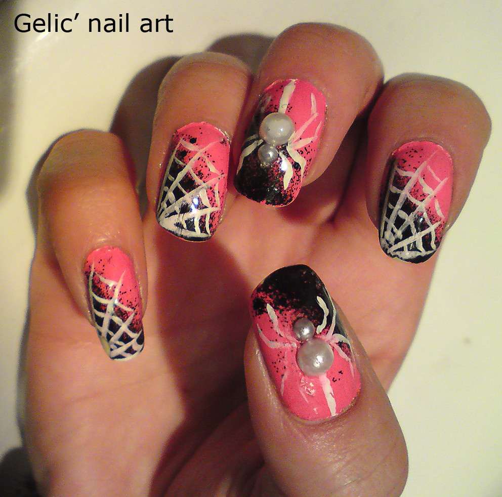 Halloween Nail Designs Pictures
 Gelic nail art Halloween white spider nail art in pink