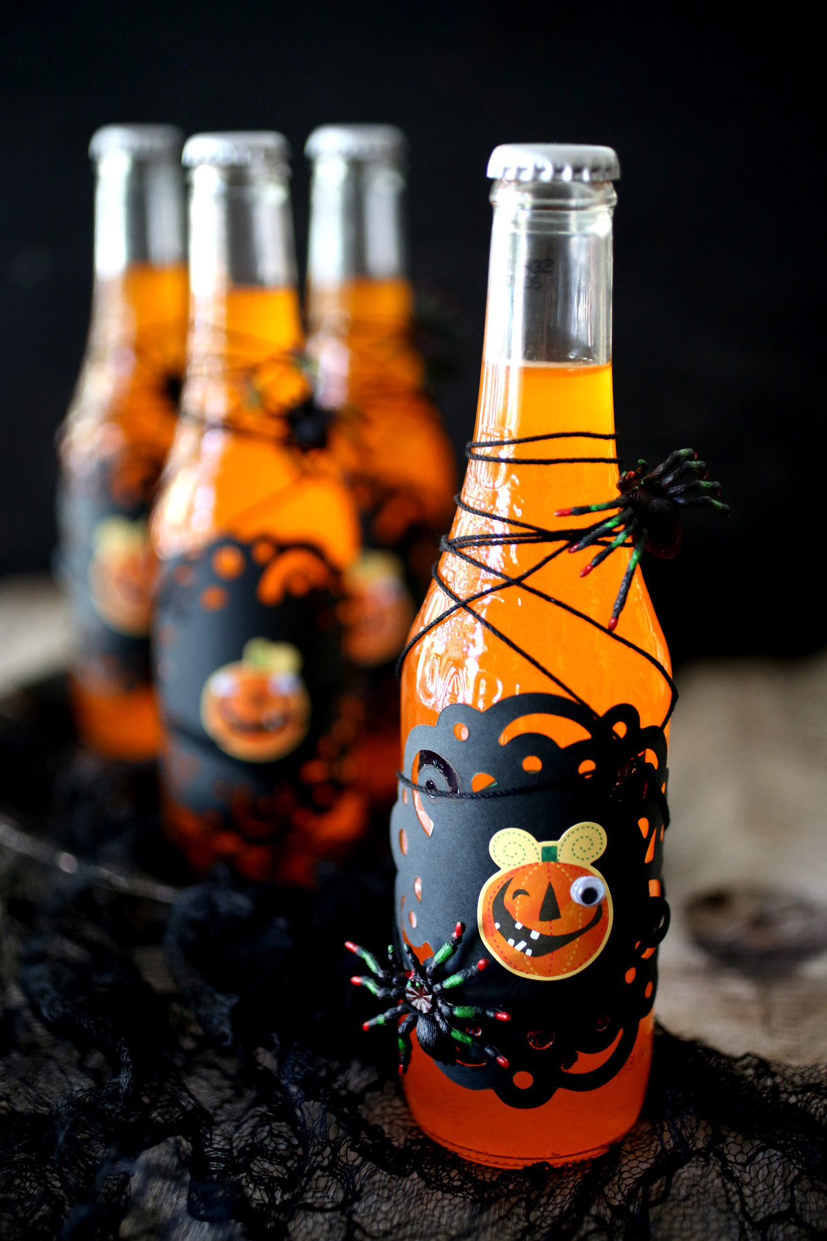 Halloween Party Drink Ideas
 Spooky Halloween Drinks for Kids Evite