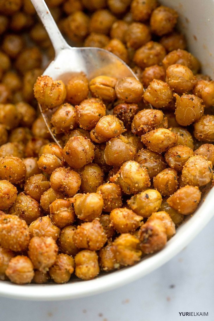 Healthy Spicy Snacks
 Spicy Garlic Oven Roasted Chickpeas Recipe