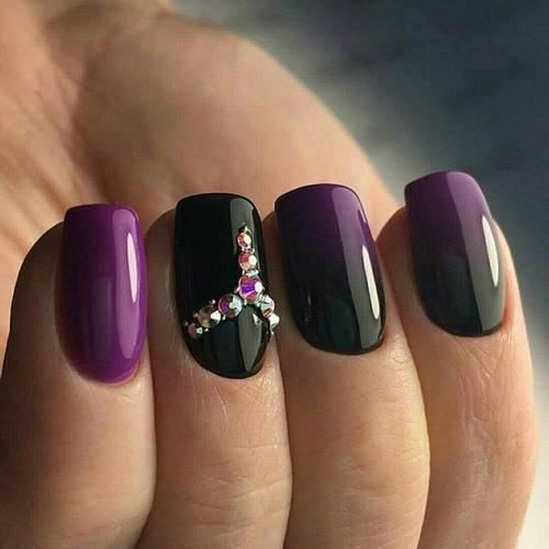 Hey Beautiful Nails
 Hey fashioners bling nails are definitely beautiful to