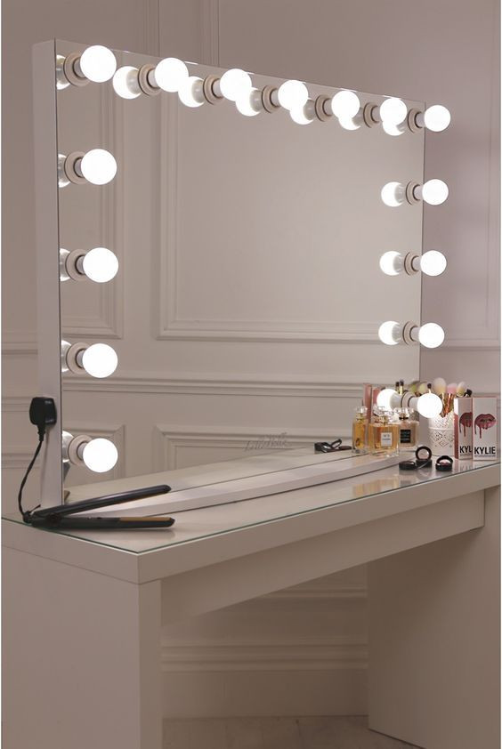 Hollywood Vanity Mirror DIY
 LULLABELLZ Hollywood Glow XL Pro Vanity Mirror