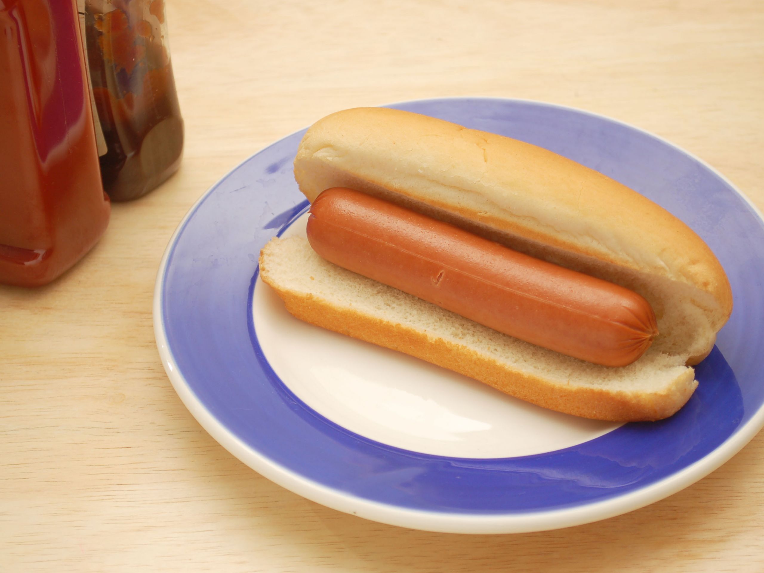 Hot Dogs Microwave
 How to Make a Hot Dog in the Microwave 5 Steps with