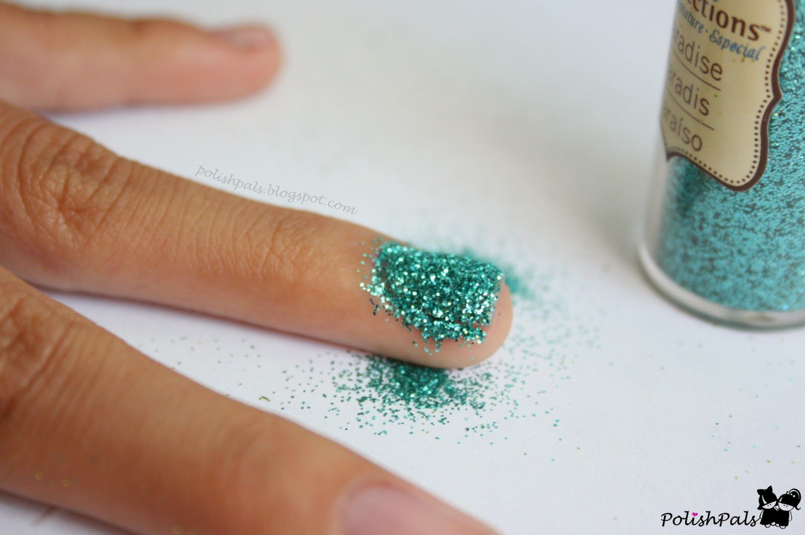 How To Apply Loose Glitter To Nails
 Learn how to apply the random loose glitter laying around