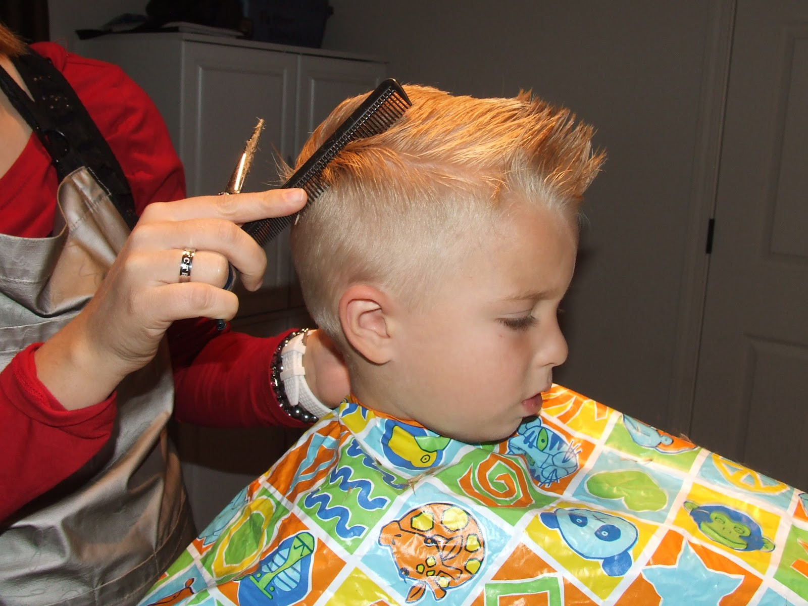 How To Cut A Boys Hair
 Simply Everthing I Love How To Cut Boys Hair The